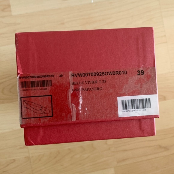 Roger Vivier Belle Vivier Metal Buckle Ballerinas in Patent Leather - Picture 8 of 9